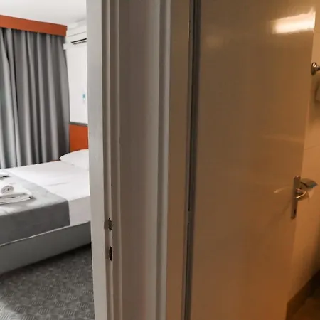 Szálloda Hotel Lumbarda 3*