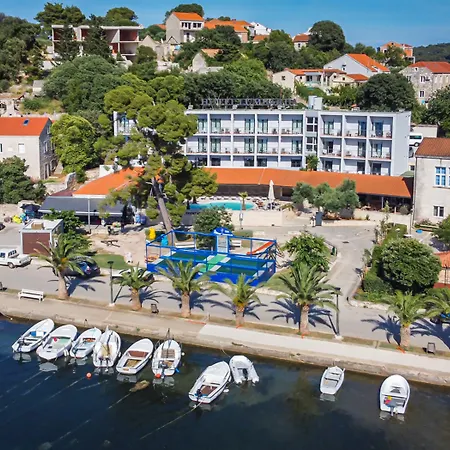 Hotel Lumbarda Szálloda Lumbarda